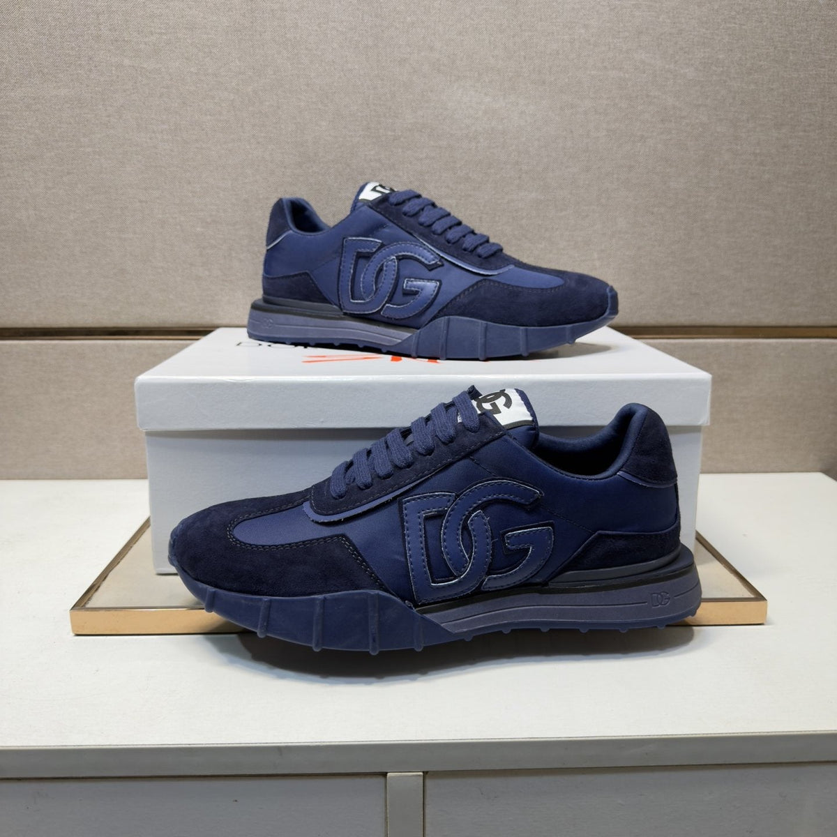 Dolce & Gabbana Navy Logo Low-Top Sneakers