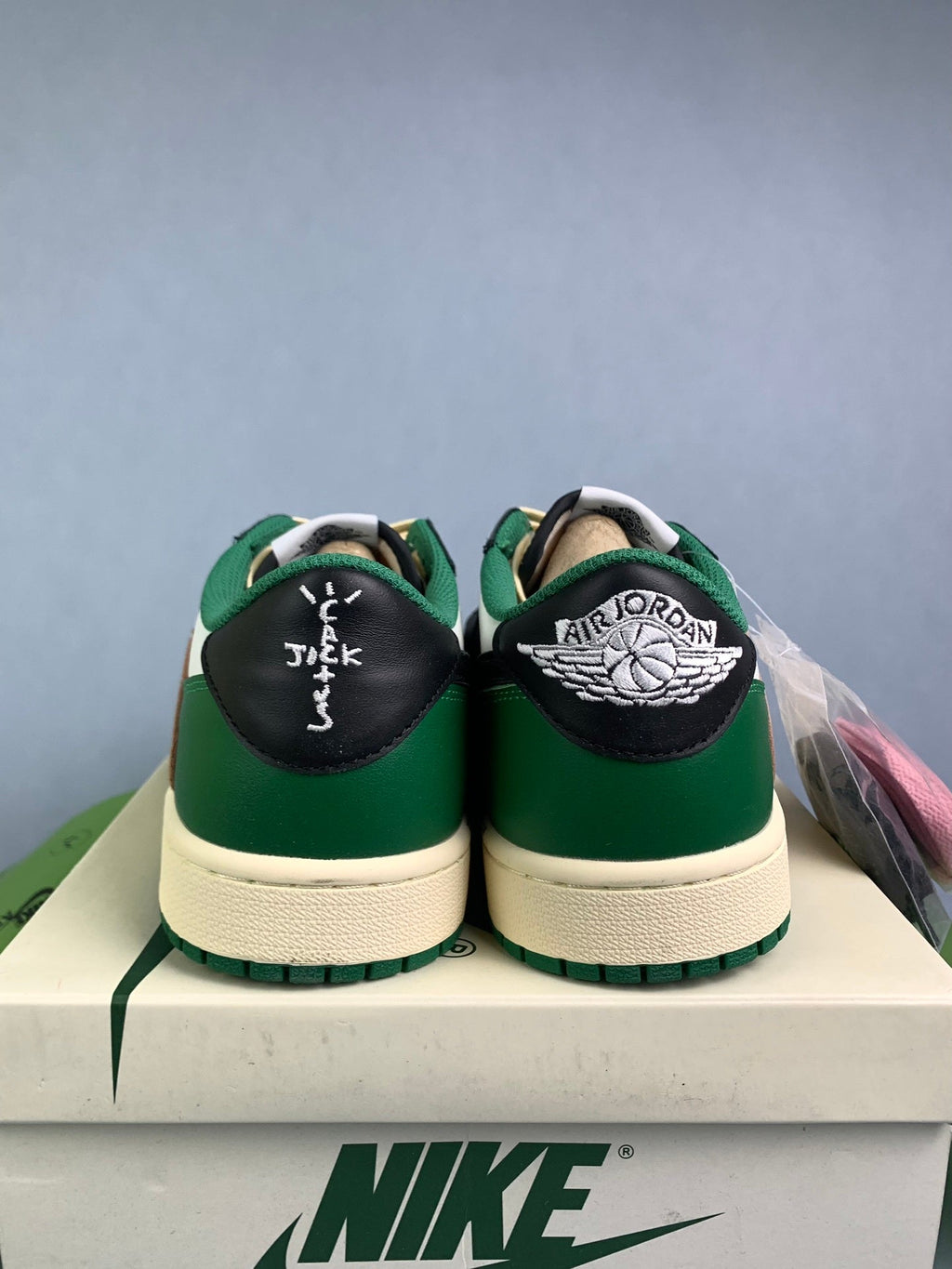 Air Jordan 1 Low Black/Green Unisex Sneakers DM7866-128